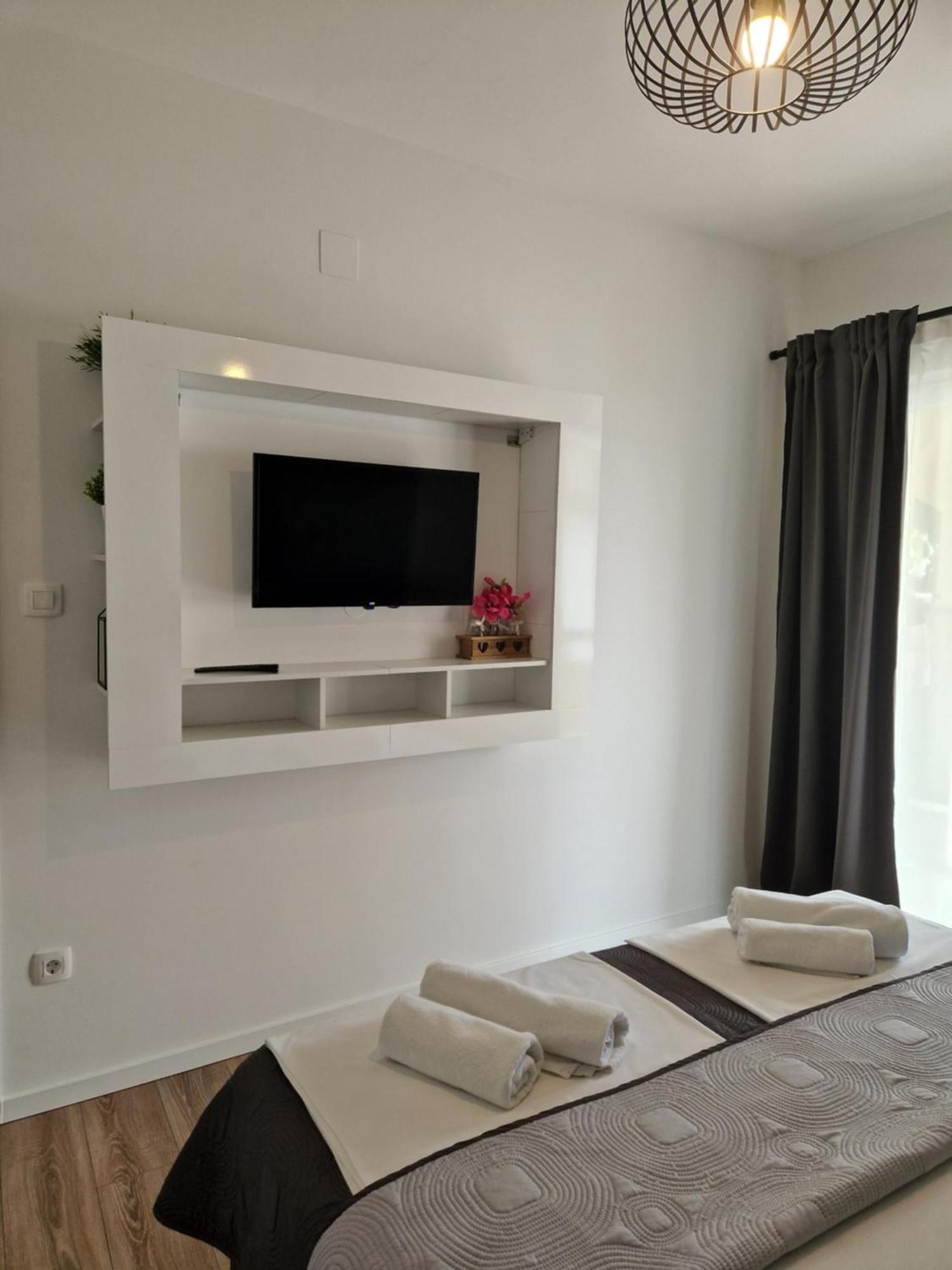 Apartments Jadranka 诺瓦利娅 外观 照片